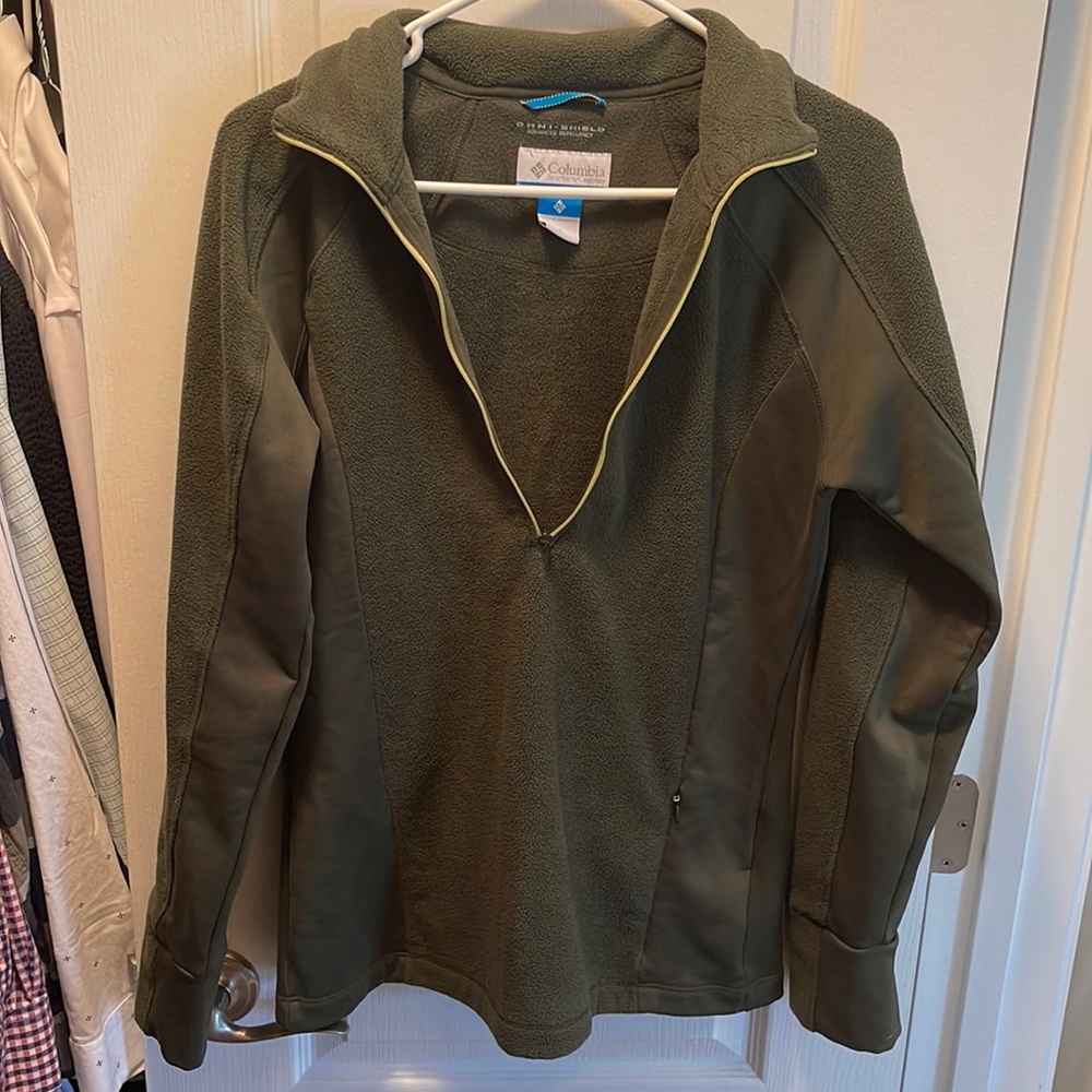 Columbia Omni shield half zip